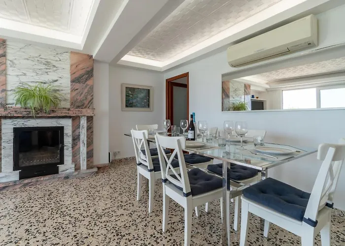 Voramar On Pinewalk *