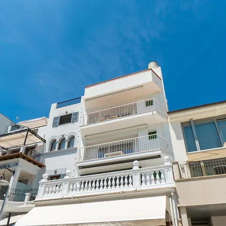 Voramar On Pinewalk Apartment