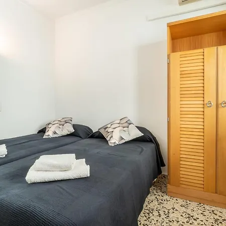 Voramar On Pinewalk Apartment